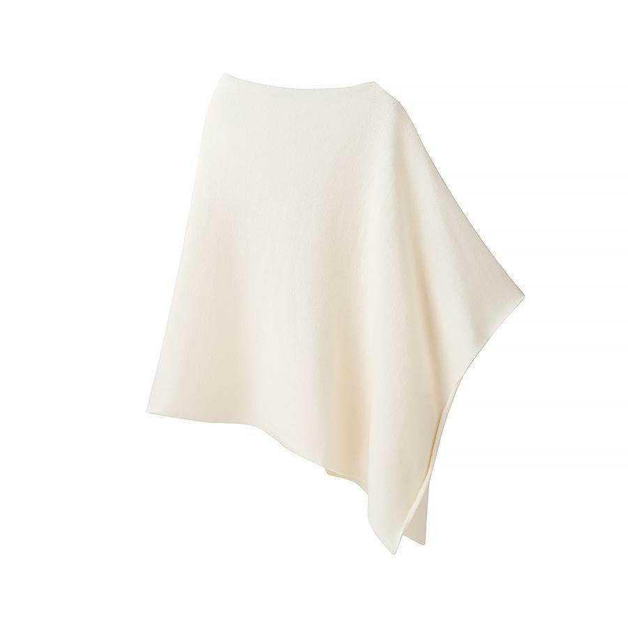 French Minimalist Sweater Shawl – kevyt neulehuivi