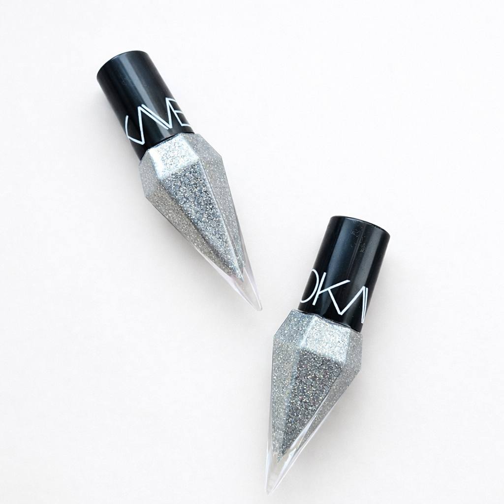 Glitter Nestemäinen Eyeliner – hopea